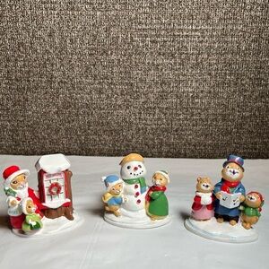 Avon Forest Friends Christmas Village Mice‎ Set of 3 Carolers Resin